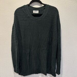 Old Navy Women’s Tunic Length Dark Green Crewneck Sweater